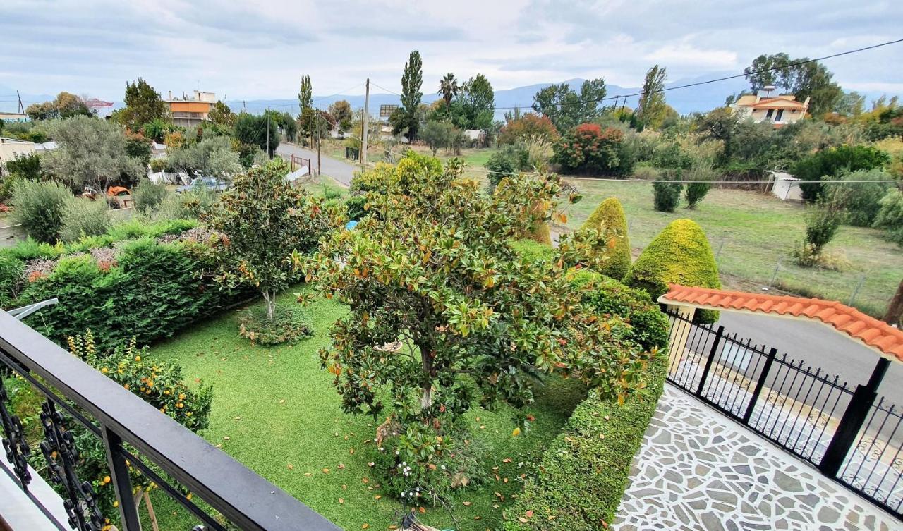 Vacation And Relaxation Home Oropos Nea Palatia Exterior foto