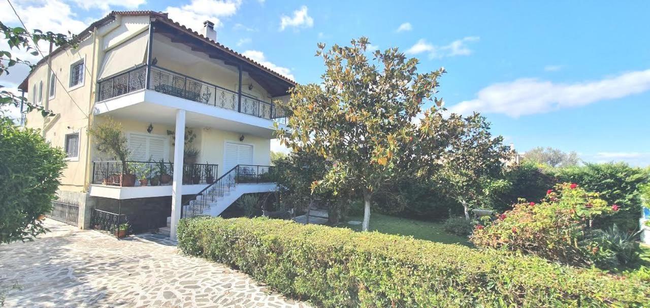 Vacation And Relaxation Home Oropos Nea Palatia Exterior foto